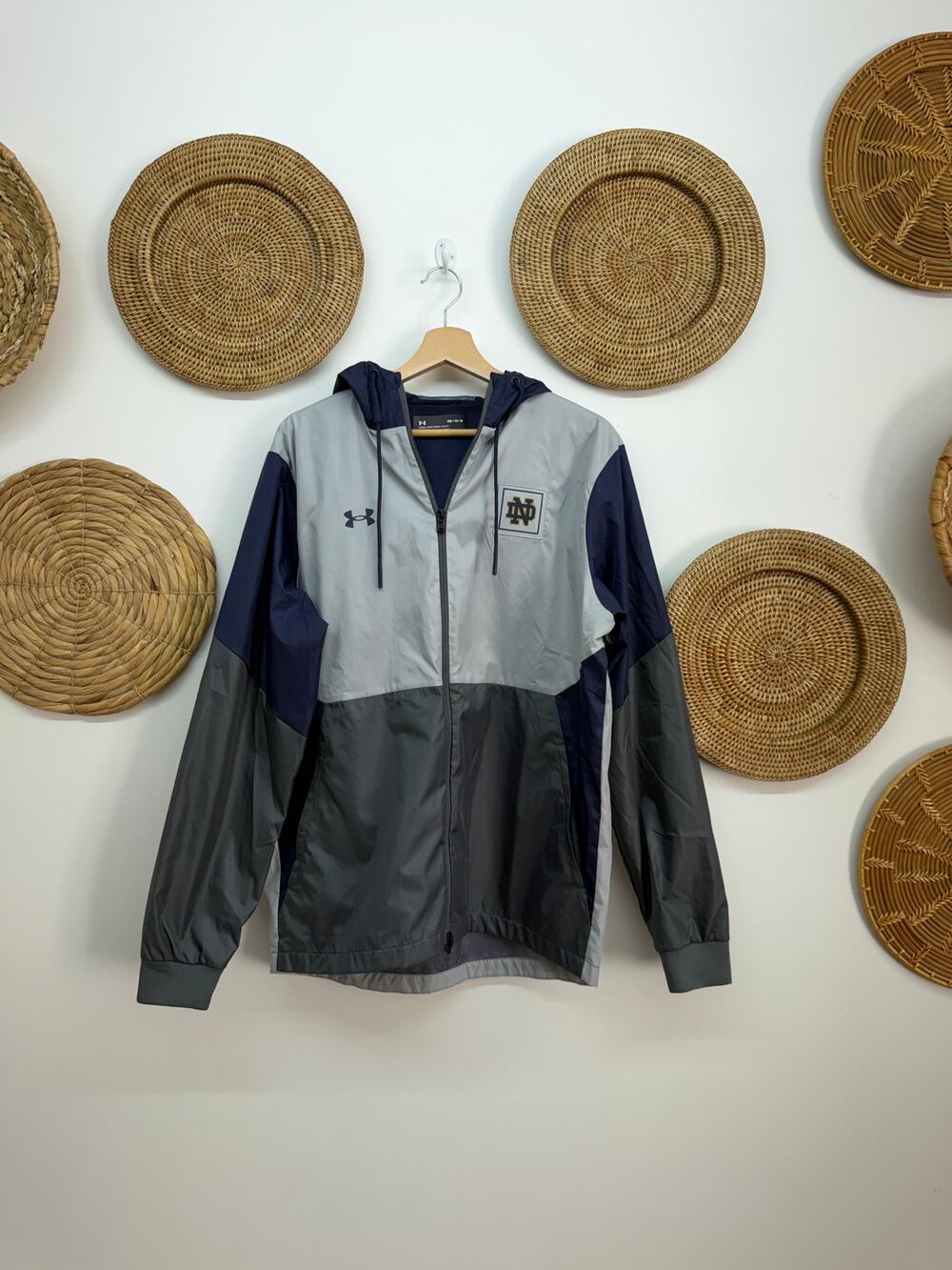 Notre Dame Under Armour Fighting Irish Fieldhouse Full Zip Jacket Mens Medium